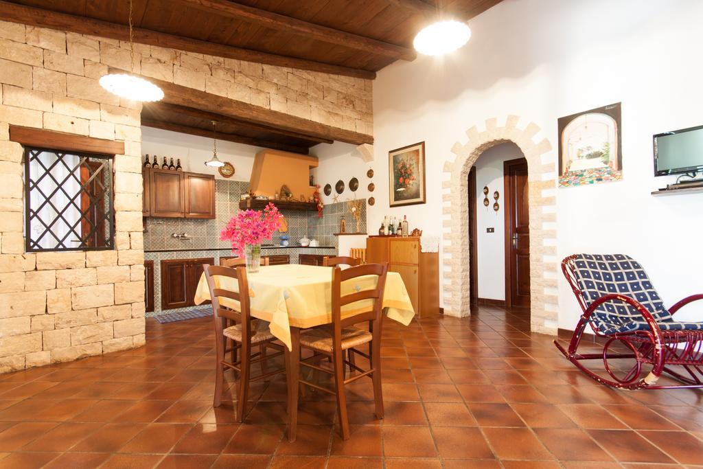 Villino Dei Gabbiani Villa Castellammare del Golfo Room photo